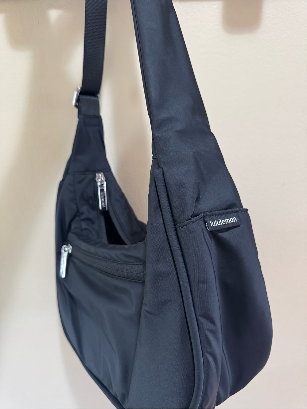 lululemon athletica Black Crescent Shoulder Bag - Picture 3 of 4